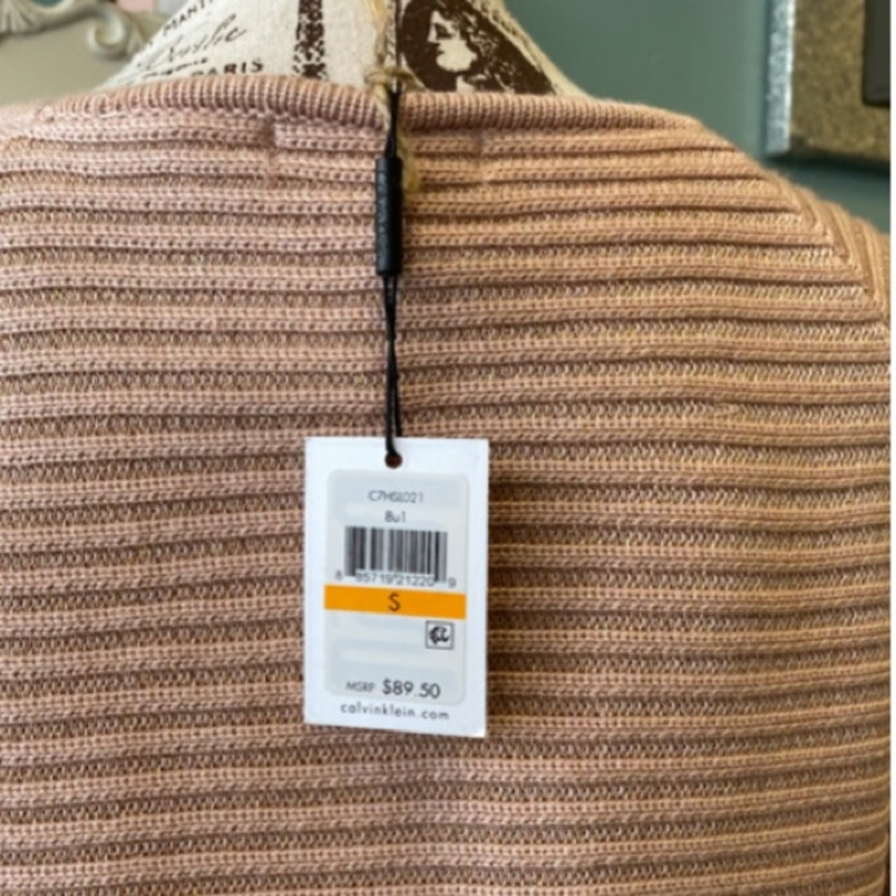 Calvin Klein Spring Sweater Bundle- Small - Picture 9 of 13